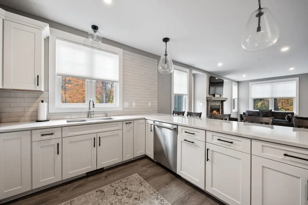 168 Old Bartlett Road Conway NH 03860