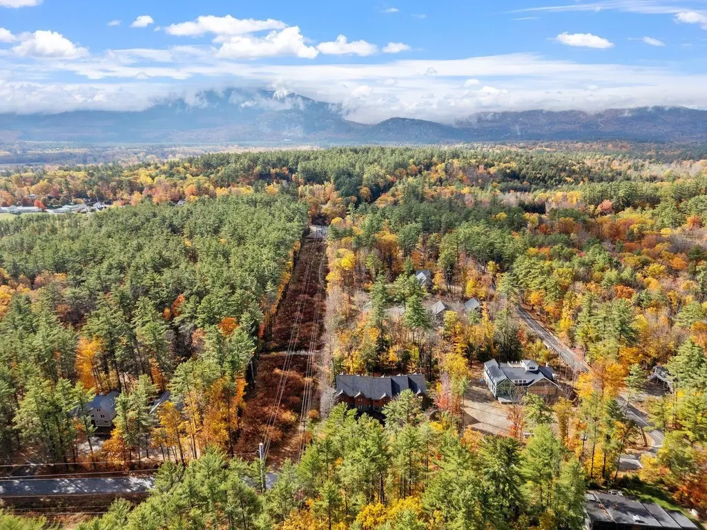 168 Old Bartlett Road Conway NH 03860