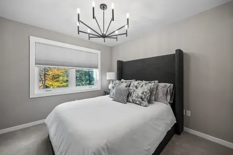 168 Old Bartlett Road Conway NH 03860