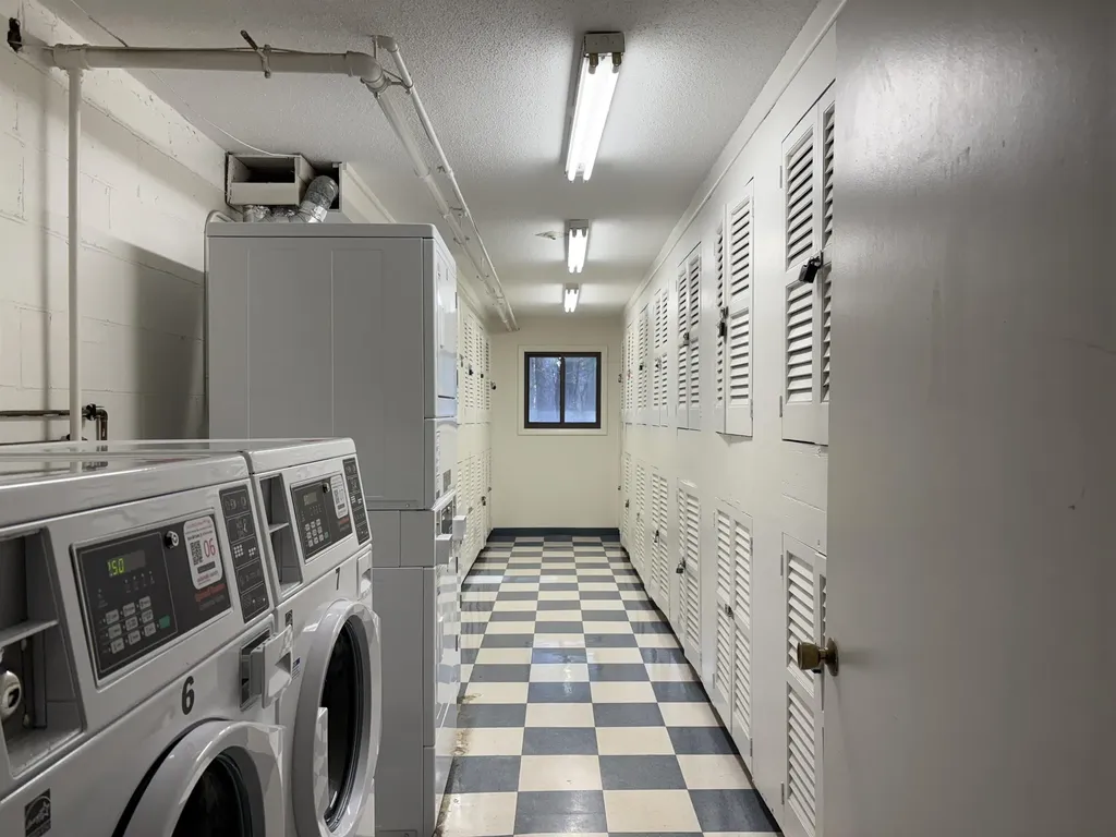 2 Strawberry Bank Road Nashua NH 03062