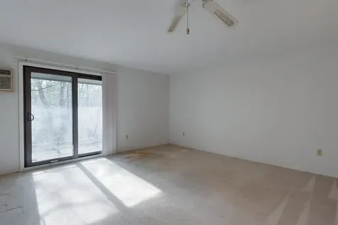 2 Strawberry Bank Road Nashua NH 03062