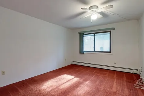 2 Strawberry Bank Road Nashua NH 03062