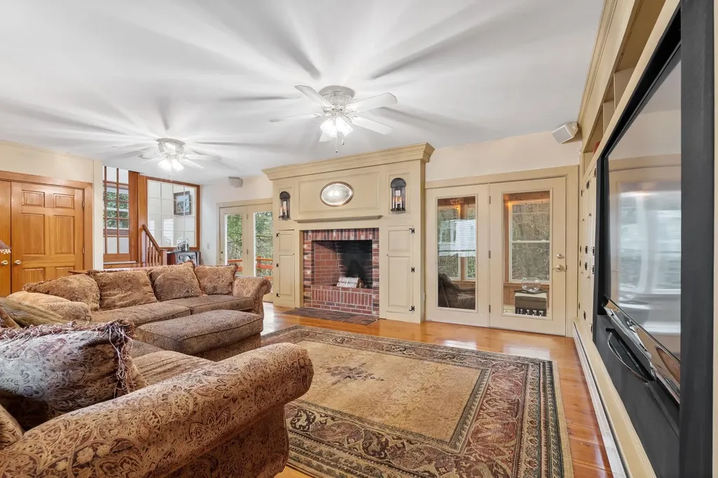 56 Haigh Road Brentwood NH 03833