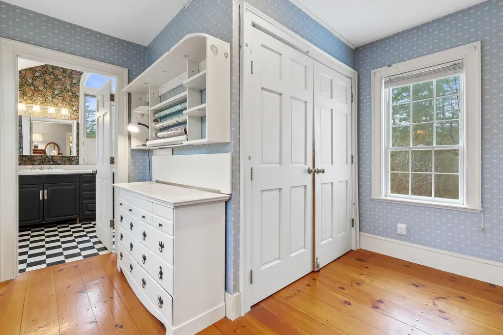 56 Haigh Road Brentwood NH 03833