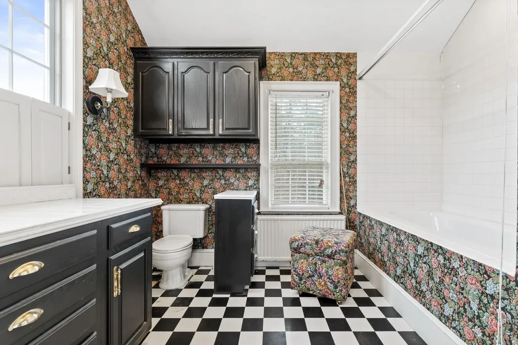 56 Haigh Road Brentwood NH 03833