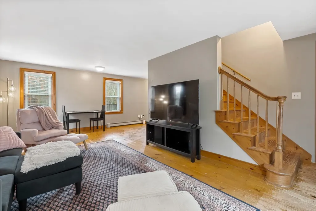 56 Haigh Road Brentwood NH 03833