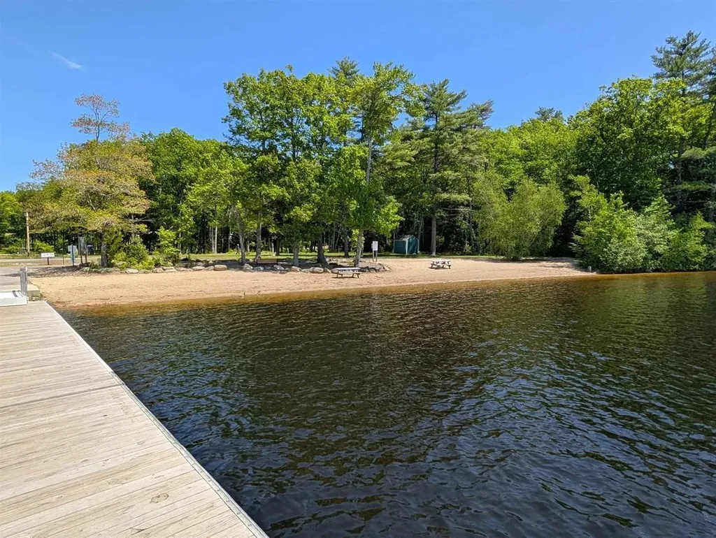 16 Buckingham Terrace Moultonborough NH 03254