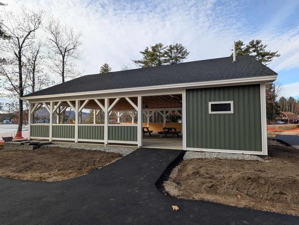 16 Buckingham Terrace Moultonborough NH 03254