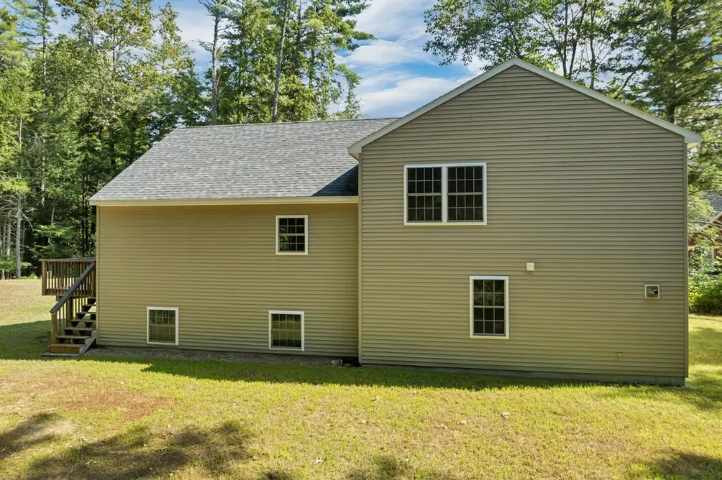 16 Buckingham Terrace Moultonborough NH 03254