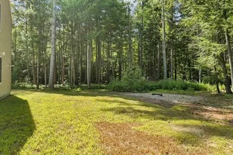 16 Buckingham Terrace Moultonborough NH 03254