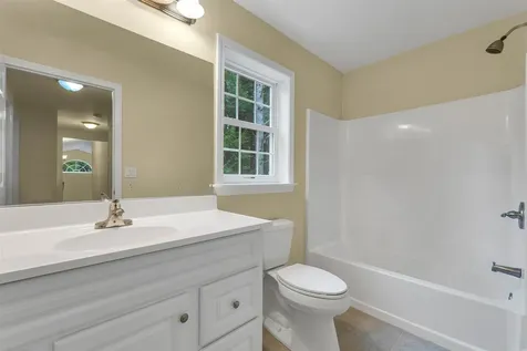 16 Buckingham Terrace Moultonborough NH 03254