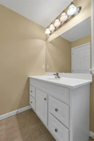 16 Buckingham Terrace Moultonborough NH 03254