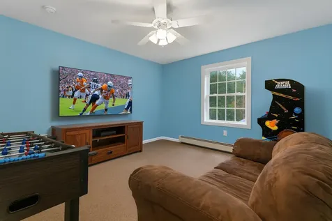 16 Buckingham Terrace Moultonborough NH 03254