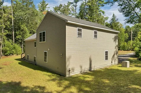16 Buckingham Terrace Moultonborough NH 03254