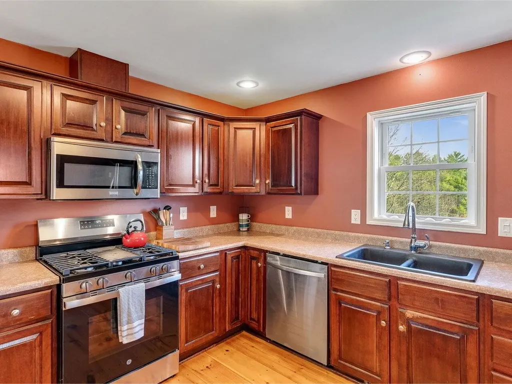 337 Dallinger Road New Haven VT 05472