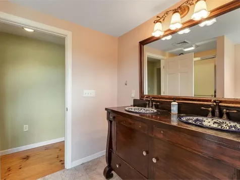 337 Dallinger Road New Haven VT 05472