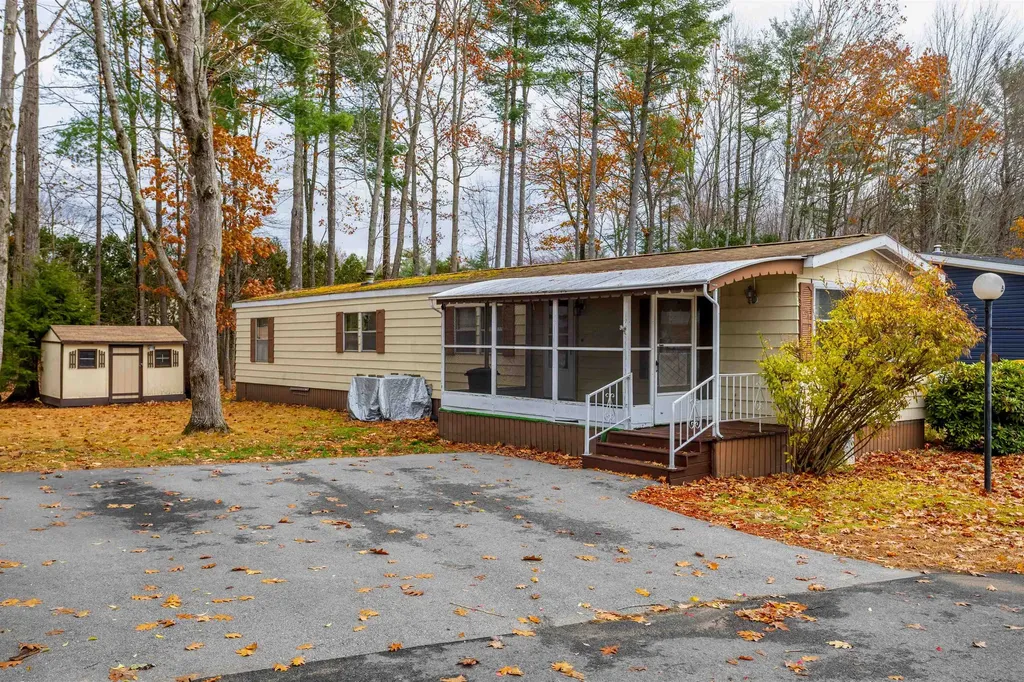 5 S Blueberry Lane Rochester NH 03867