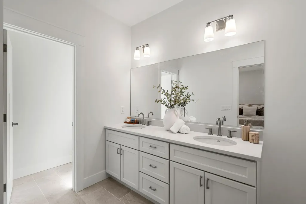 12-41 Knoll Crest Road Bedford NH 03110