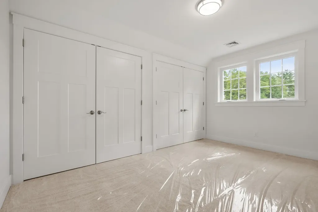 12-41 Knoll Crest Road Bedford NH 03110