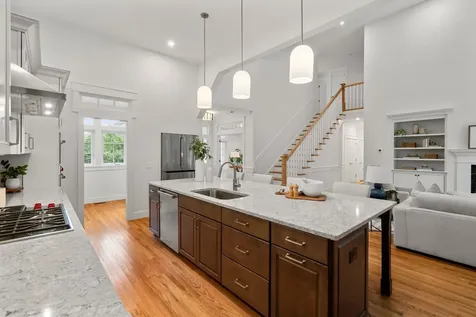 12-41 Knoll Crest Road Bedford NH 03110