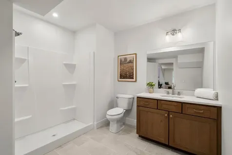 12-41 Knoll Crest Road Bedford NH 03110