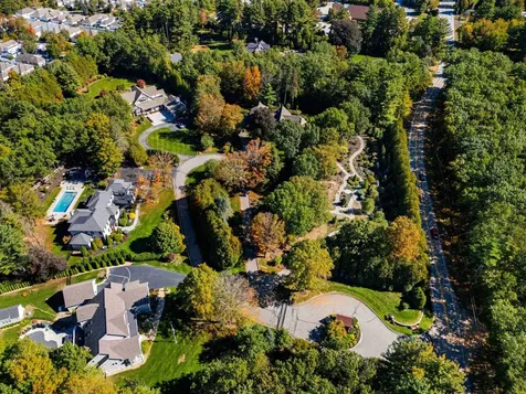 12-41 Knoll Crest Road Bedford NH 03110