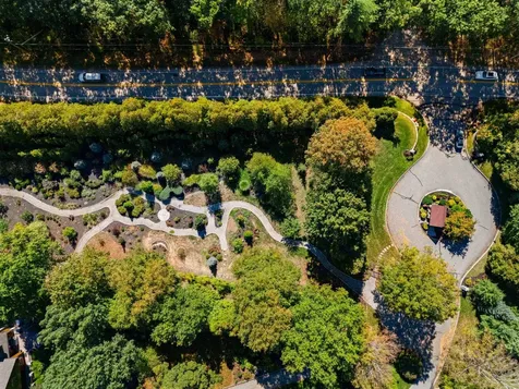 12-41 Knoll Crest Road Bedford NH 03110