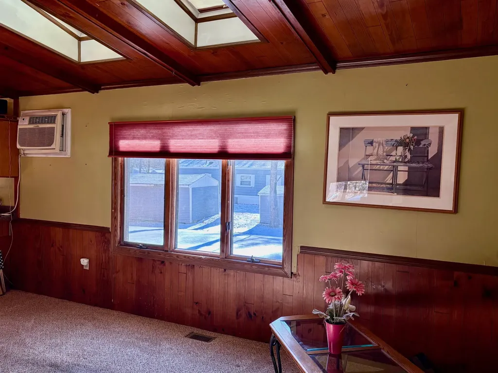 176 Lower Collins Street Seabrook NH 03874