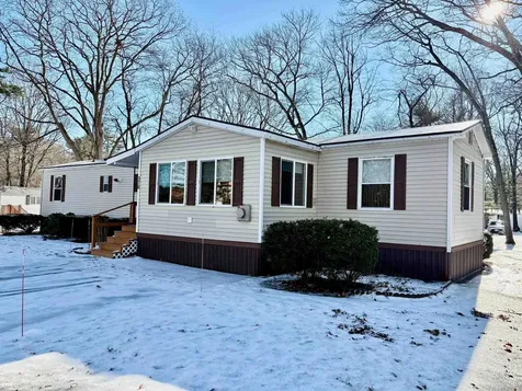 176 Lower Collins Street Seabrook NH 03874