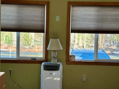 176 Lower Collins Street Seabrook NH 03874