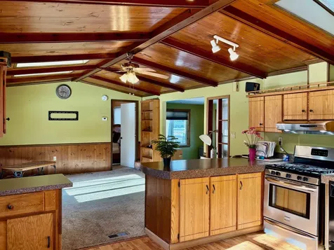 176 Lower Collins Street Seabrook NH 03874