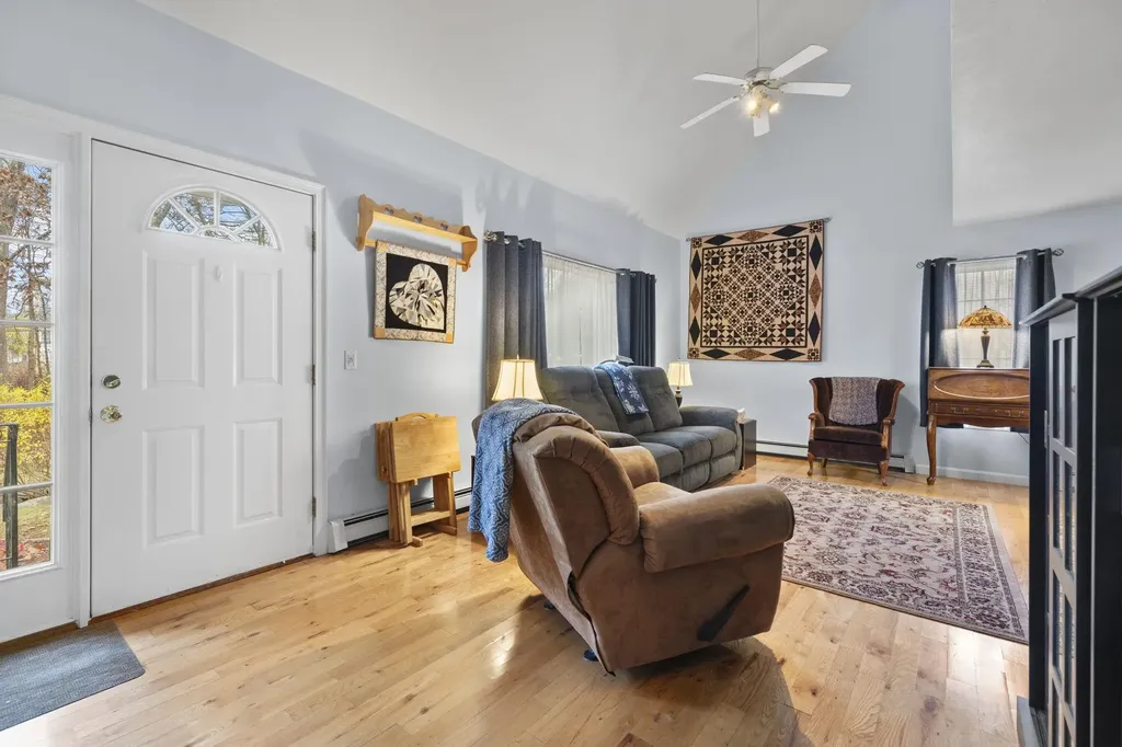 286 Londonderry Turnpike Hooksett NH 03106