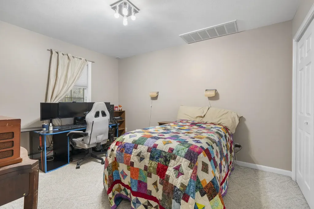 286 Londonderry Turnpike Hooksett NH 03106