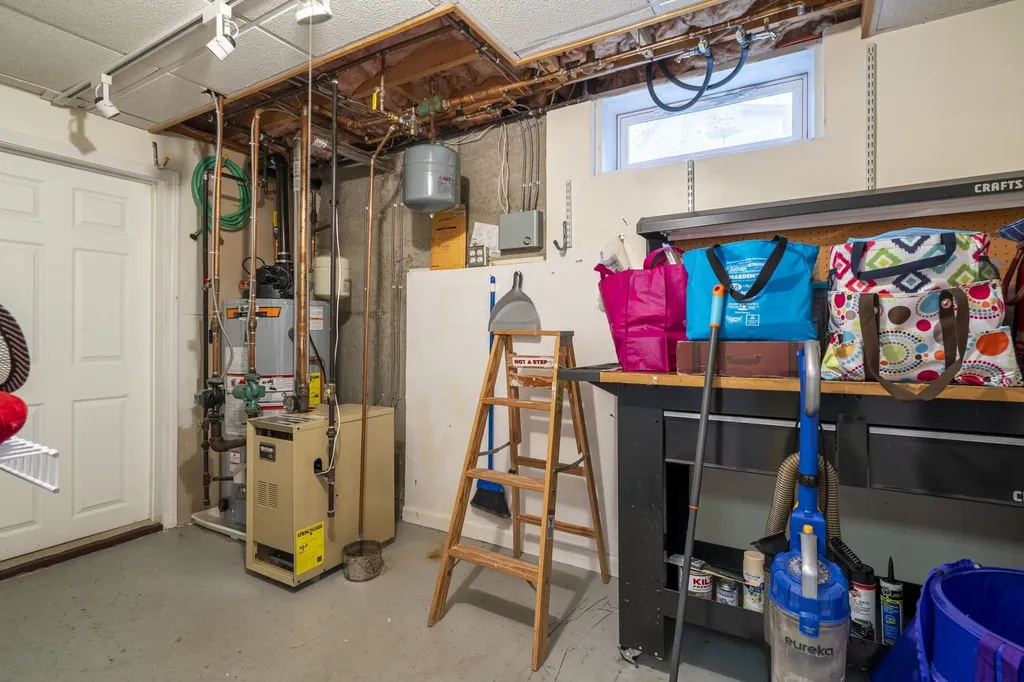 286 Londonderry Turnpike Hooksett NH 03106