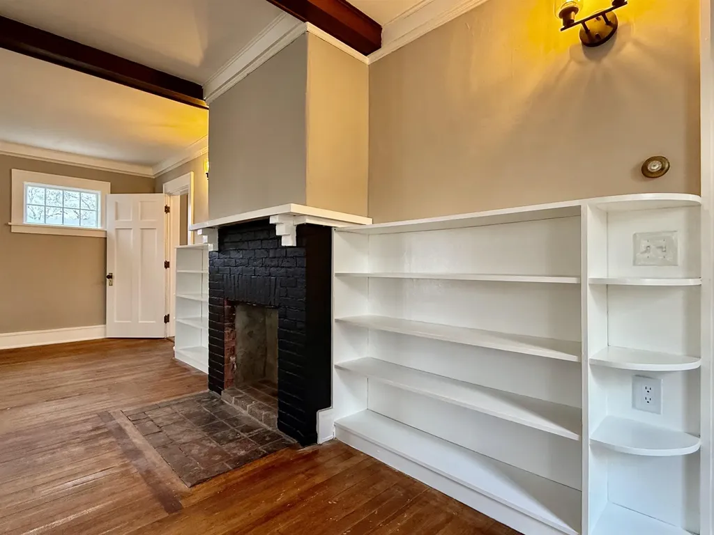 28 Leach Avenue Franklin NH 03235