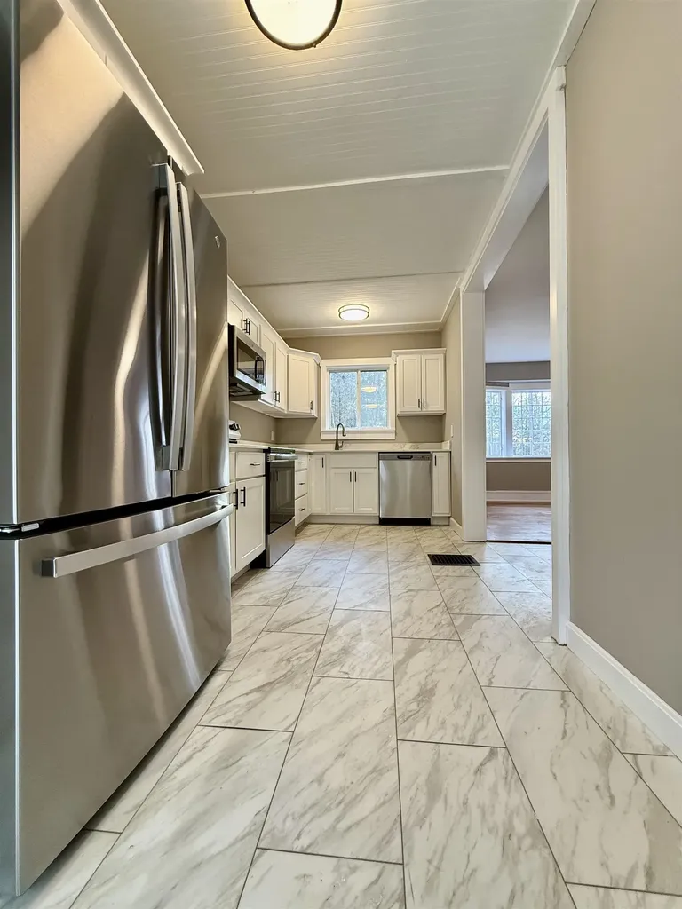 28 Leach Avenue Franklin NH 03235