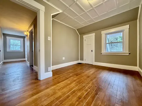 28 Leach Avenue Franklin NH 03235