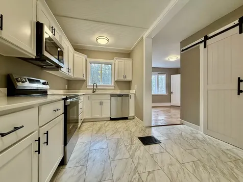 28 Leach Avenue Franklin NH 03235