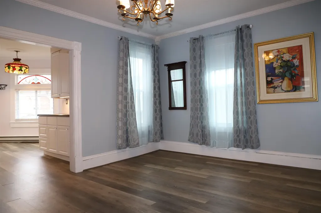 24 South Street Rockingham VT 05101