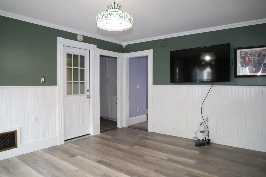 24 South Street Rockingham VT 05101