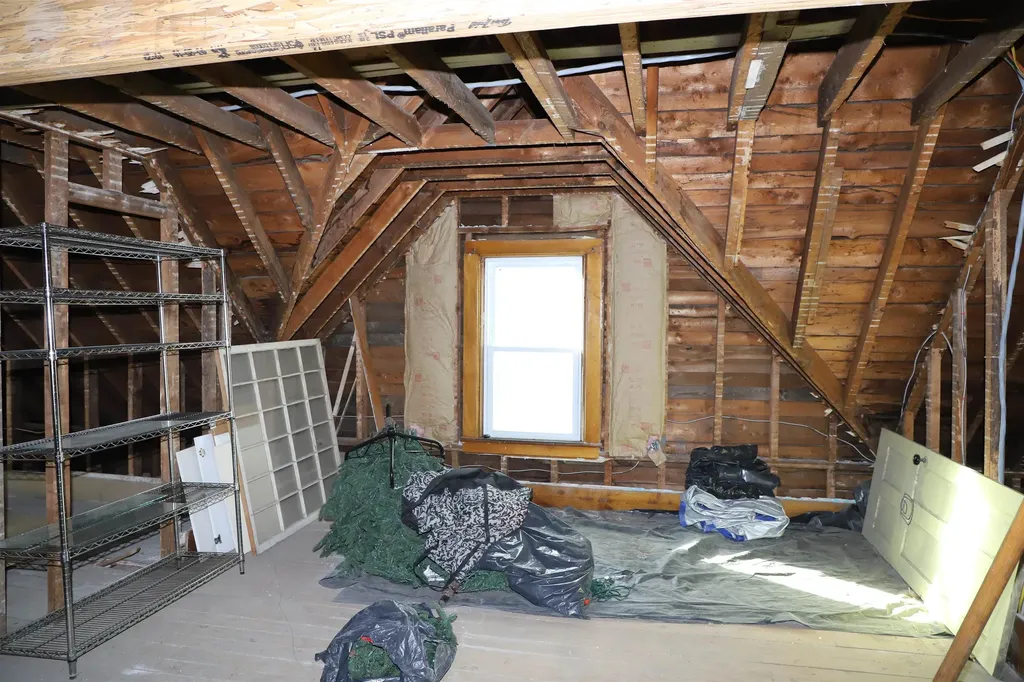 24 South Street Rockingham VT 05101