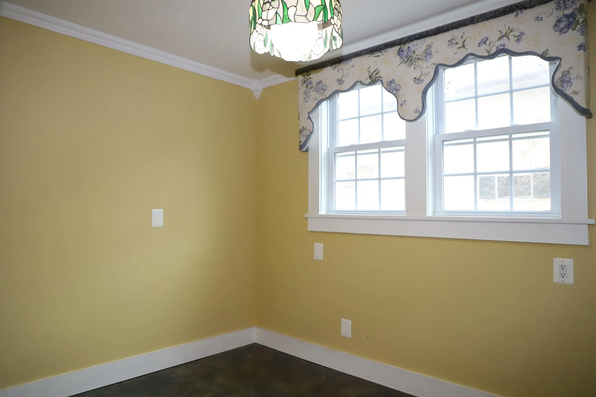 24 South Street Rockingham VT 05101