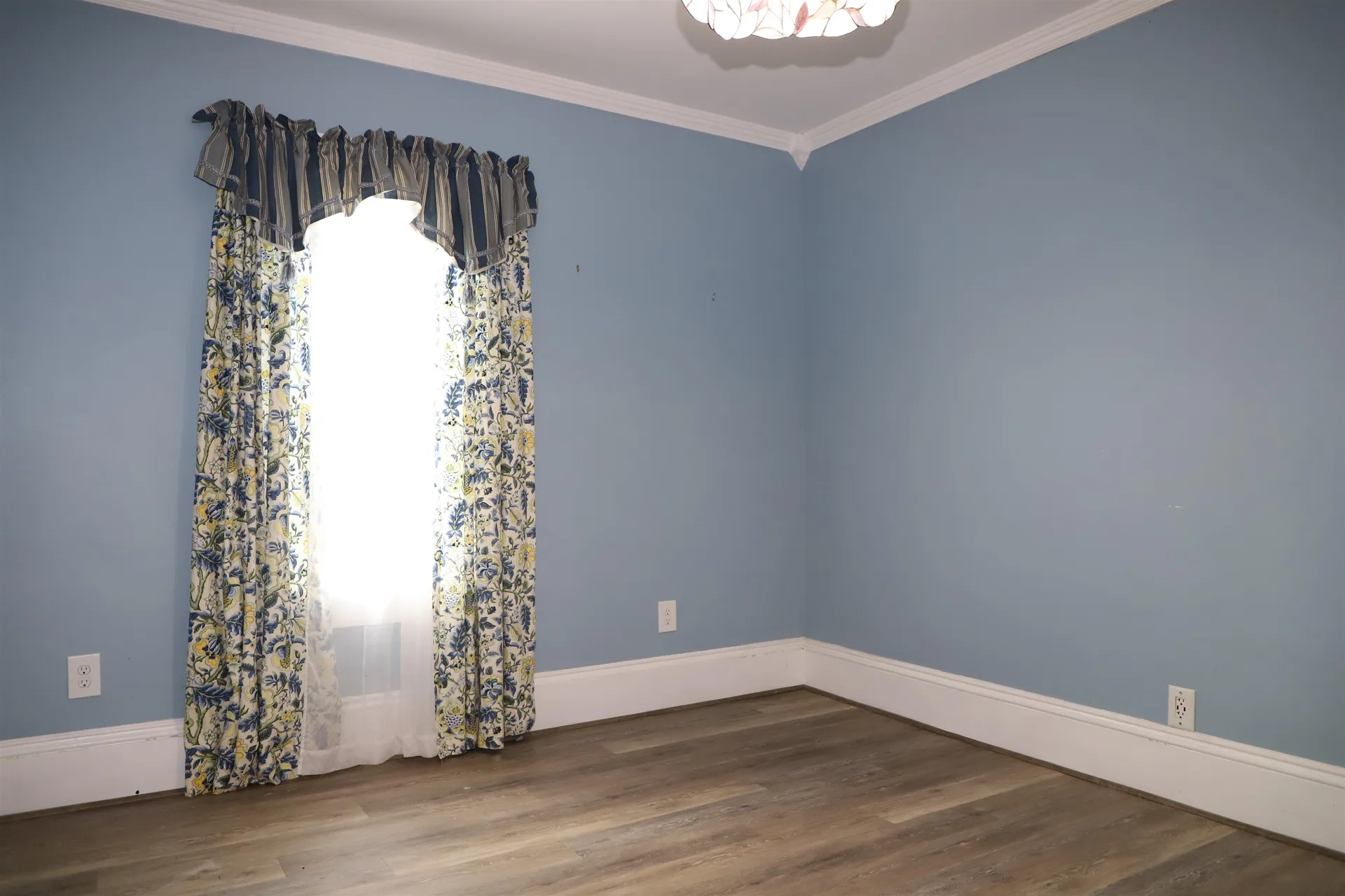 24 South Street Rockingham VT 05101