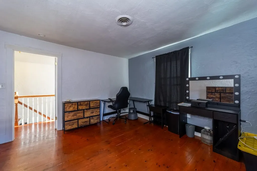 66 Lyford Street Laconia NH 03246