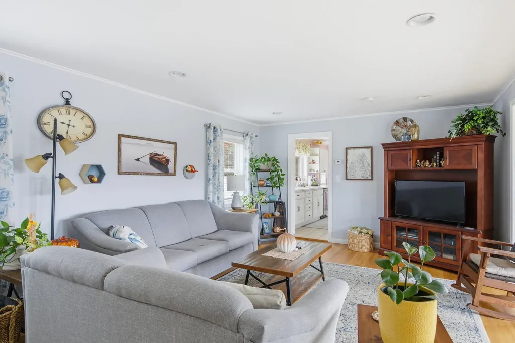 203 Brickett Hill Road Pembroke NH 03275