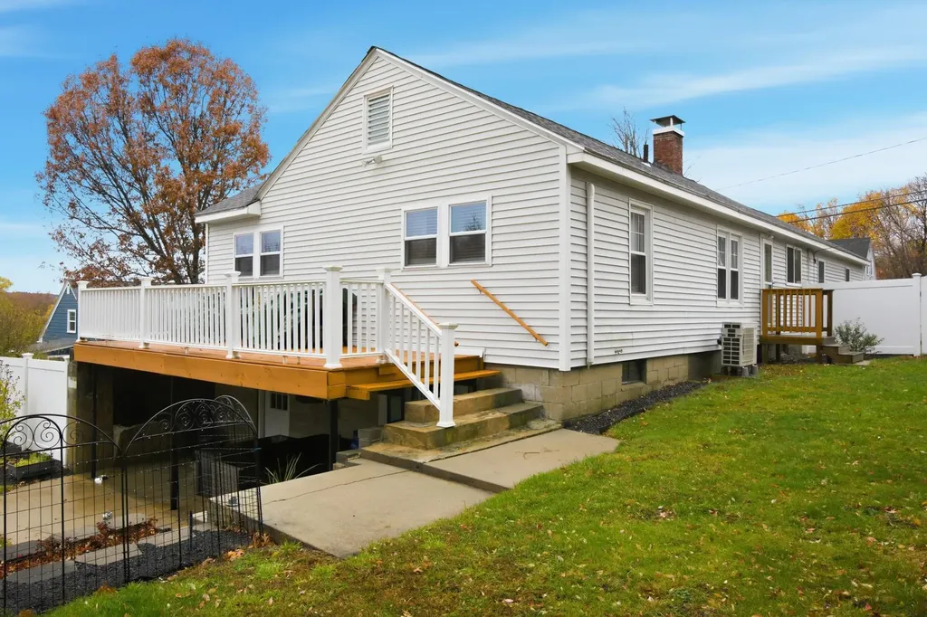 203 Brickett Hill Road Pembroke NH 03275