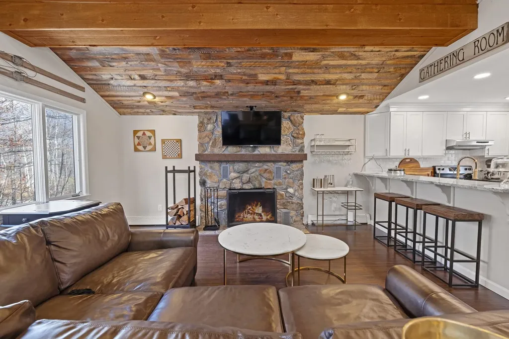24 North Branch Road Winhall VT 05340