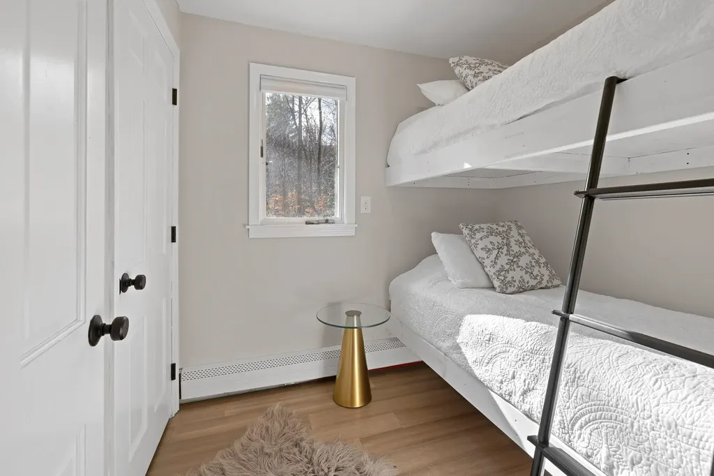 24 North Branch Road Winhall VT 05340