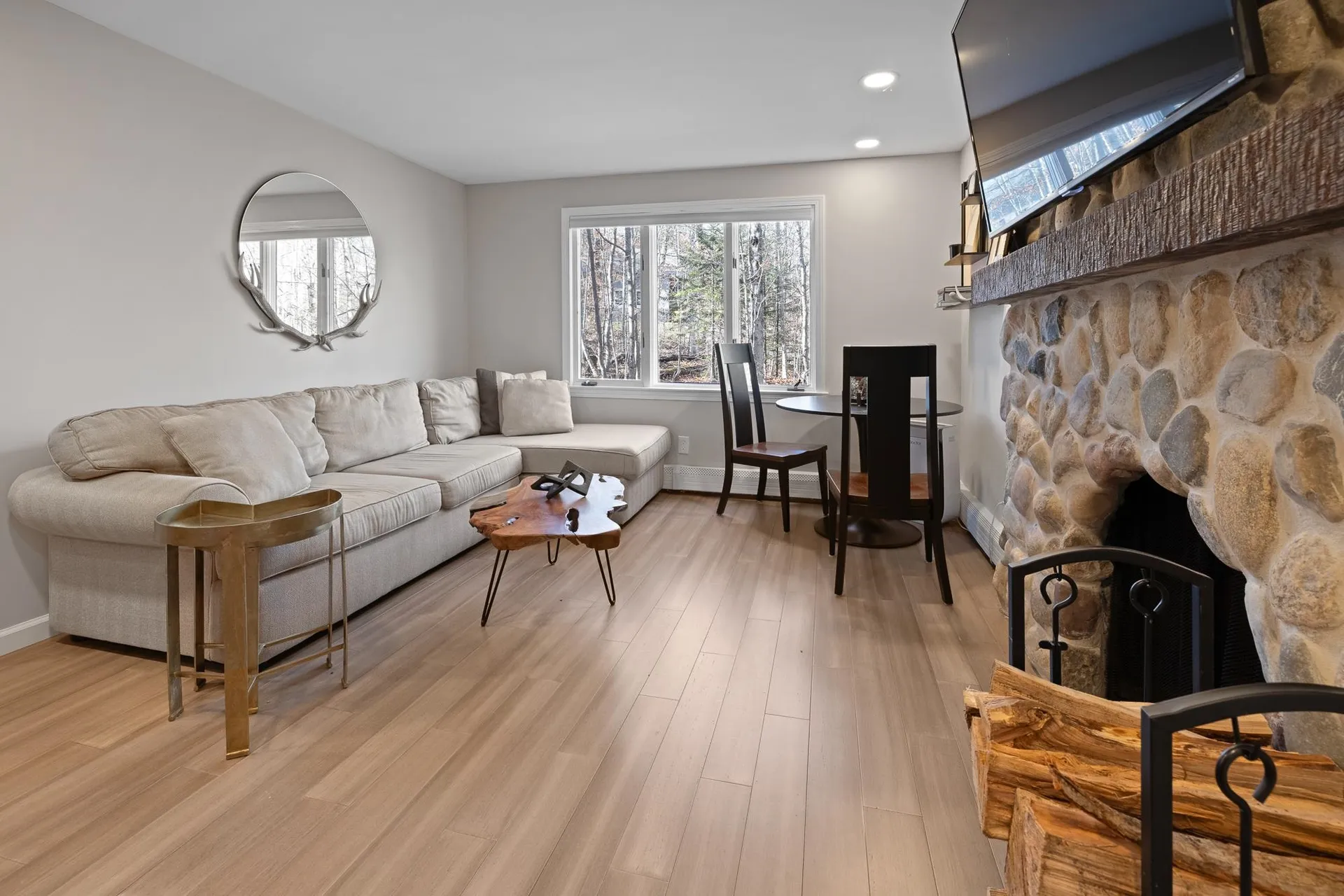 24 North Branch Road Winhall VT 05340