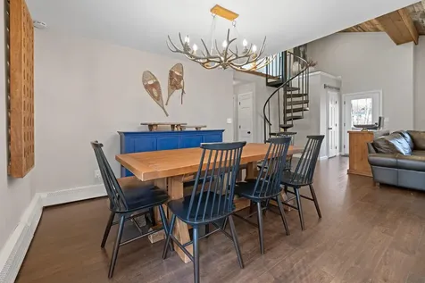 24 North Branch Road Winhall VT 05340